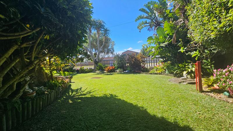 6 Bedroom Property for Sale in Fraaiuitsig Western Cape